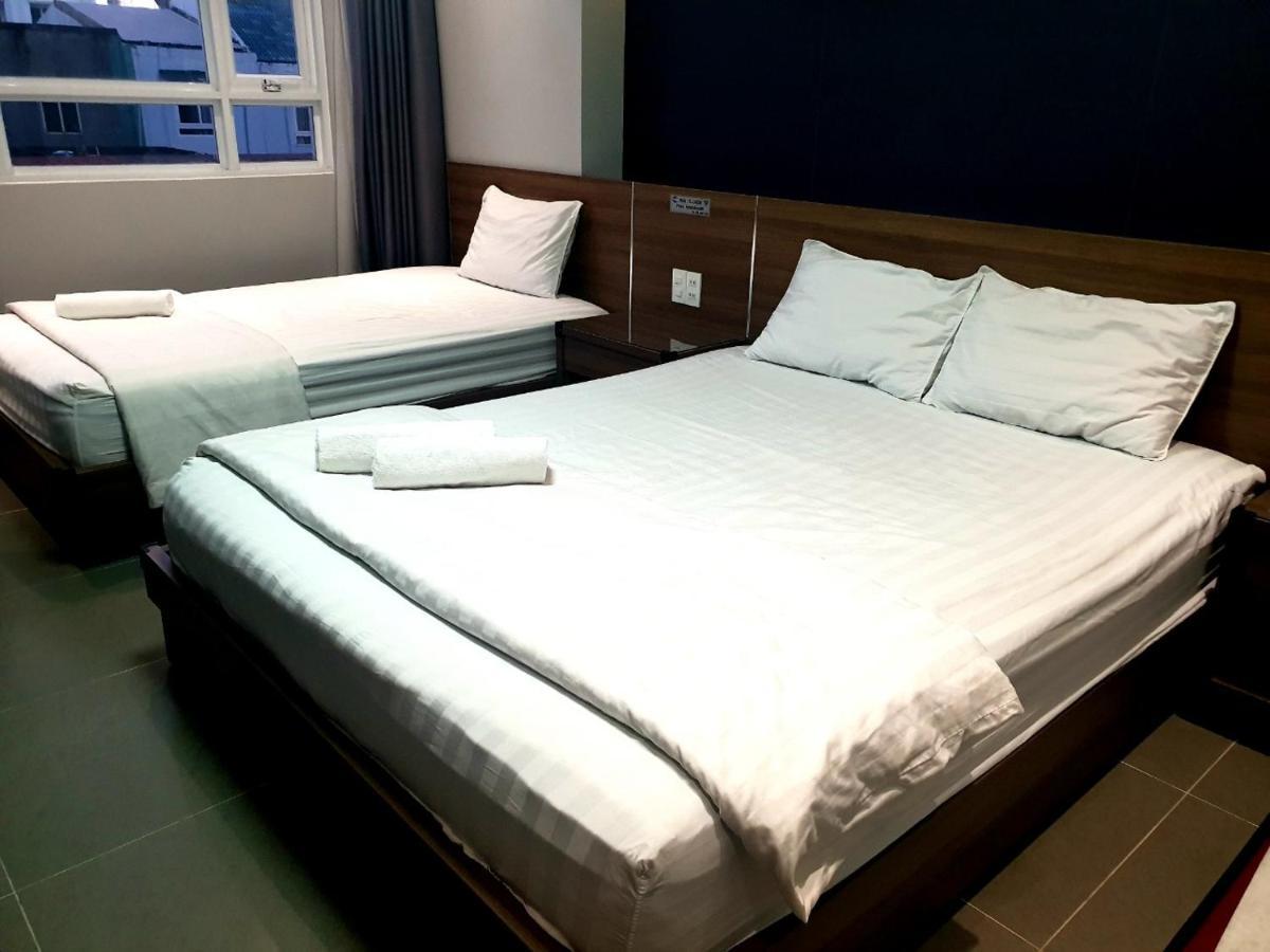 RedDoorz Premium Cloud 9 An Nhon Hotel Ho-Chi-Minh-Stadt Exterior foto